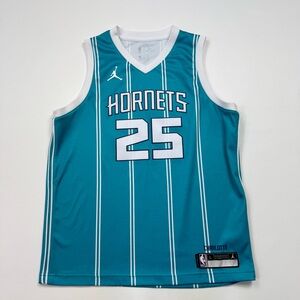 Boy’s Nike NBA Hornets P.J. Tucker #25 Swingman Basketball Jersey Size Large